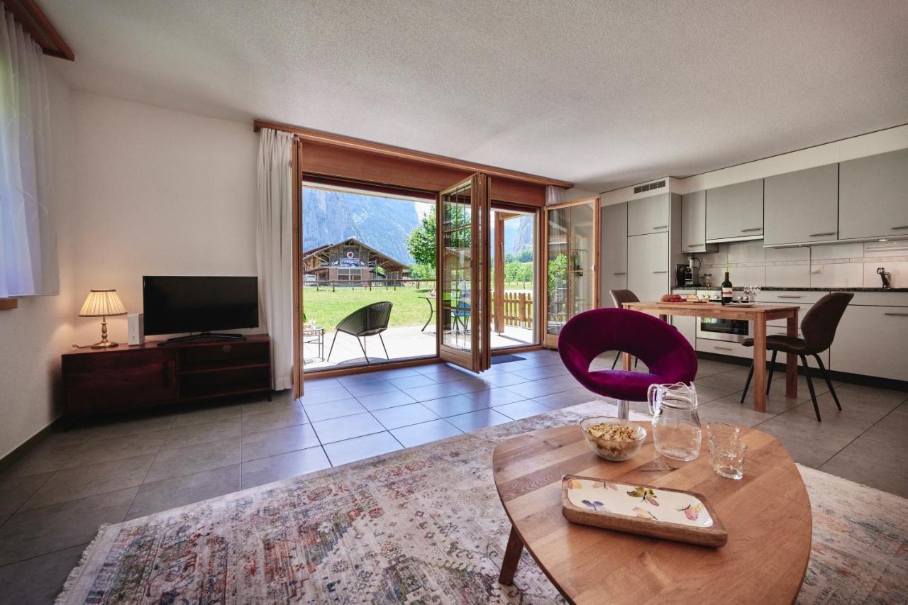 Apartment Trümmelbach, Comfortabl&Cozy, Private Terrace with best views Lauterbrunnen Exterior foto