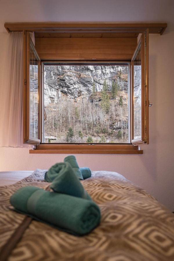 Apartment Trümmelbach, Comfortabl&Cozy, Private Terrace with best views Lauterbrunnen Exterior foto